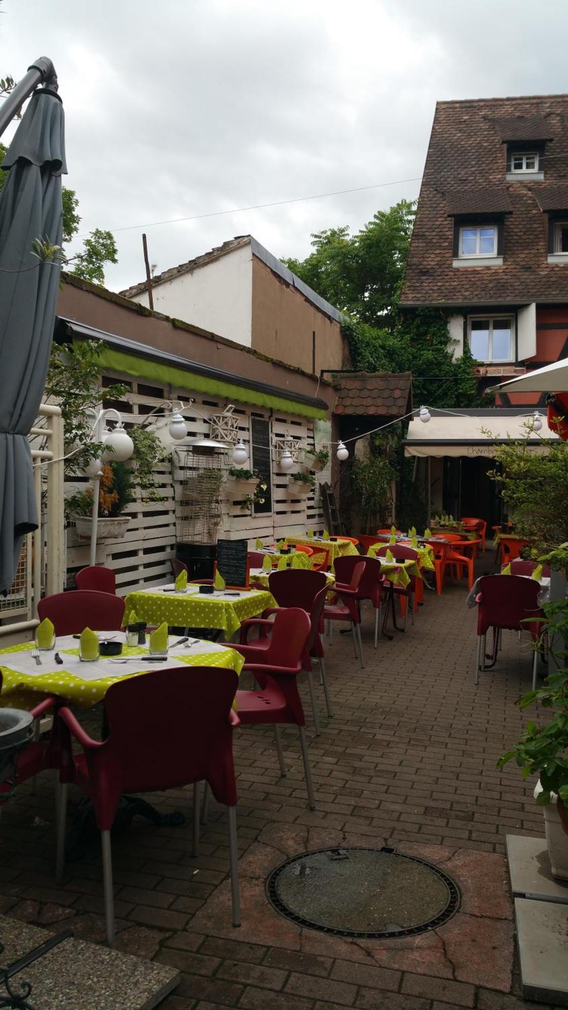 Chambres Touristiques La Cour Des Hotes Obernai Exterior foto